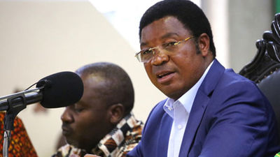 PM touts media for development